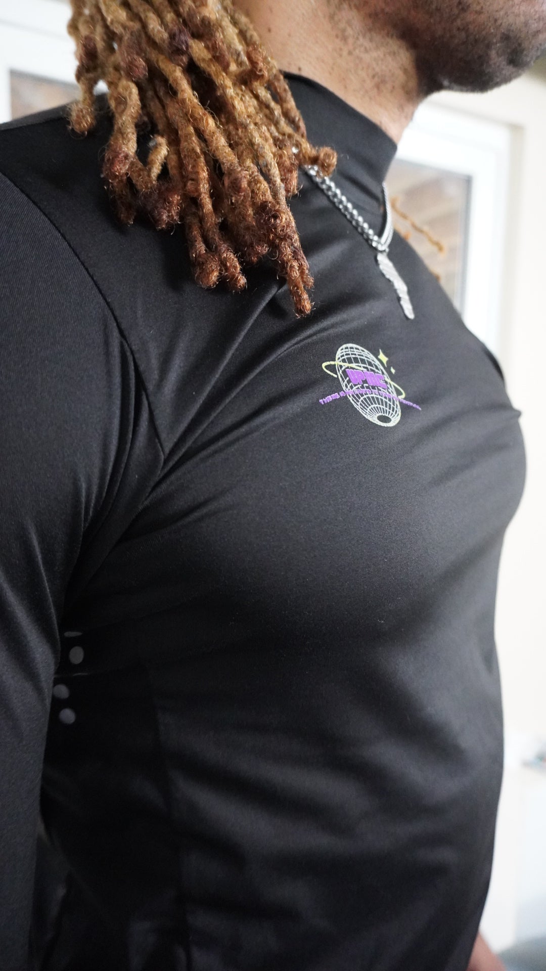 “Global takeover” (Mens Long sleeve compression)