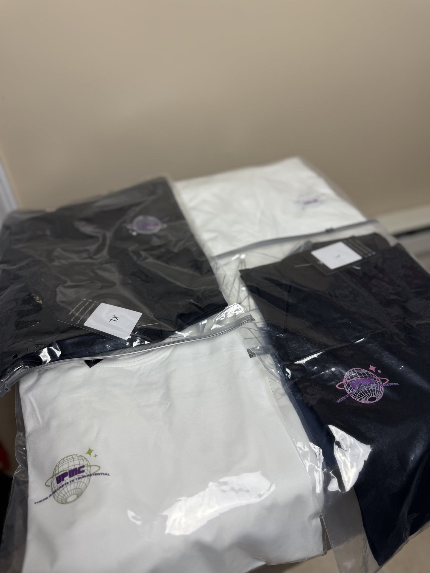 “Global takeover” (Mens Long sleeve compression)